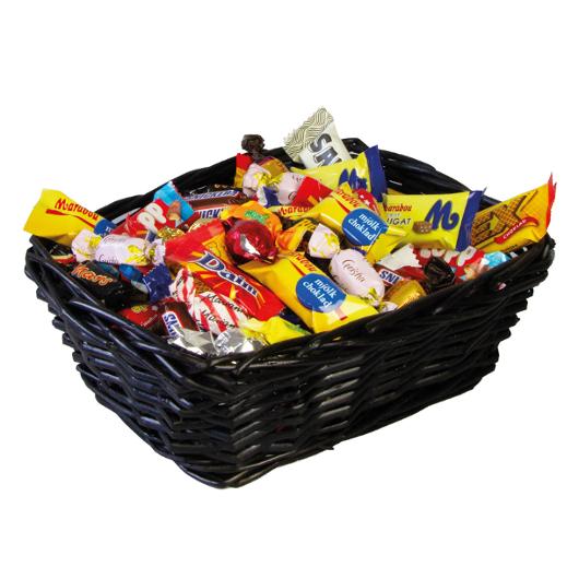 Godis Presentkorg svart inslaget 1,5kg
